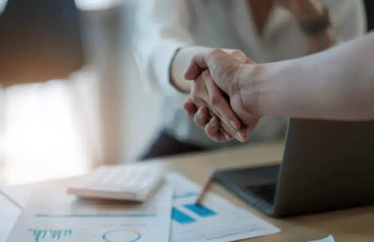 uściśnięcie dłoni